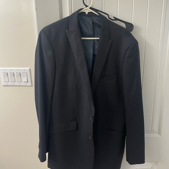Kenneth Cole Reaction Mens Suit 42L Jacket/Pants 35L - Picture 4 of 8